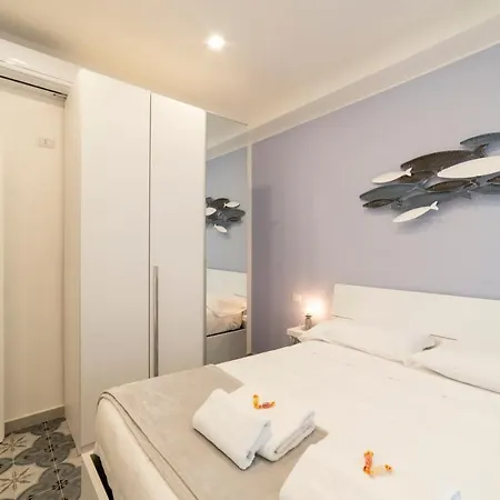 Apartamento Vico Cangiani Al Mercato 20 Nápoles